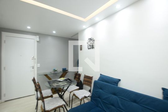 Sala de apartamento à venda com 2 quartos, 45m² em Irajá, Rio de Janeiro