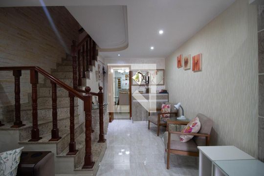 Sala de casa para alugar com 2 quartos, 249m² em Vila Regina ( Zona Leste), São Paulo