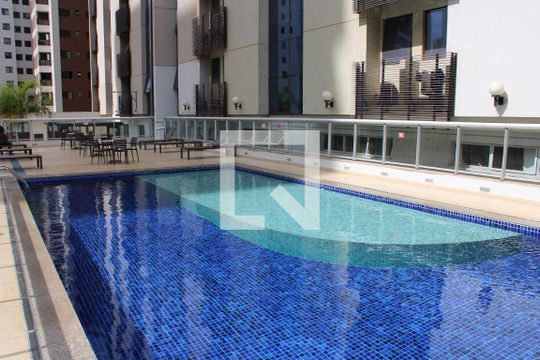 Piscina de kitnet/studio à venda com 1 quarto, 25m² em Águas Claras, Brasília