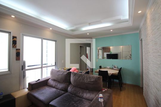 Sala  de apartamento para alugar com 3 quartos, 69m² em Planalto, São Bernardo do Campo