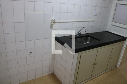 Cozinha de apartamento para alugar com 3 quartos, 109m² em Setor Central, Goiânia
