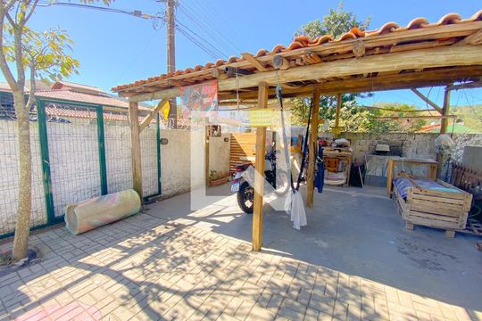 Garagem de apartamento para alugar com 4 quartos, 110m² em Cachoeira do Bom Jesus, Florianópolis