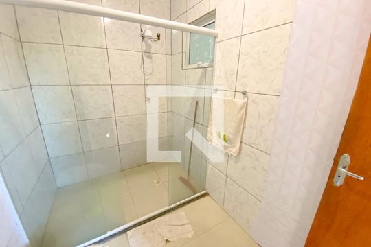 Banheiro de apartamento para alugar com 4 quartos, 110m² em Cachoeira do Bom Jesus, Florianópolis