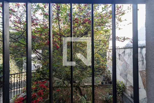 Vista da Sala de Estar  de casa à venda com 4 quartos, 480m² em Vila Conde do Pinhal, São Paulo