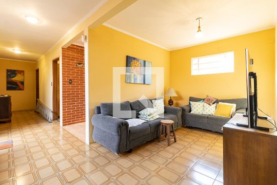 Sala de Vídeo de casa à venda com 4 quartos, 480m² em Vila Conde do Pinhal, São Paulo