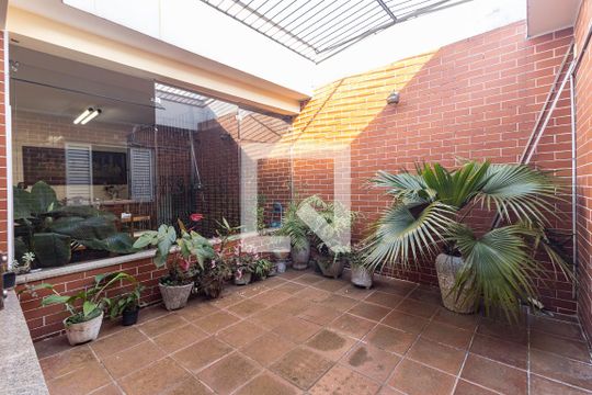 Jardim de Inverno  de casa à venda com 4 quartos, 480m² em Vila Conde do Pinhal, São Paulo