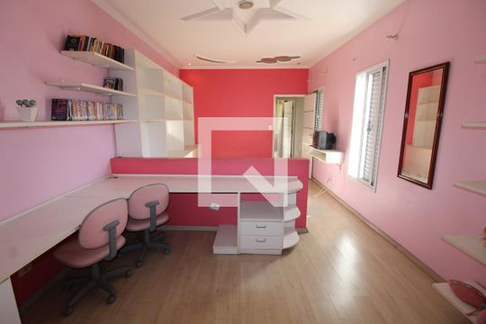 Suite de apartamento à venda com 3 quartos, 190m² em Vila Olinda, São Paulo