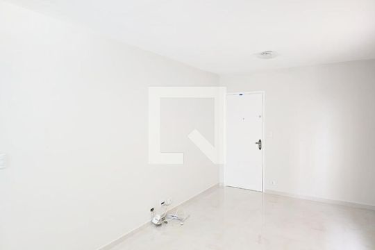 Sala  de apartamento para alugar com 2 quartos, 62m² em Vila Leonor, Guarulhos
