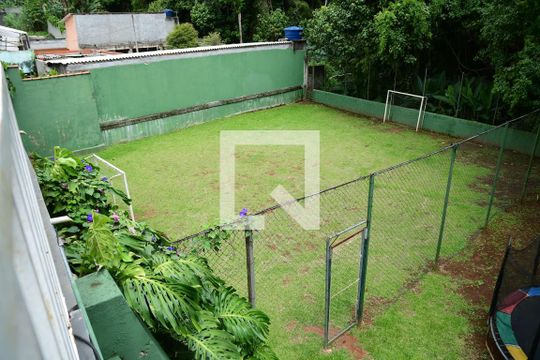 Campo de casa de condomínio para alugar com 3 quartos, 90m² em Jardim Barbacena, Cotia