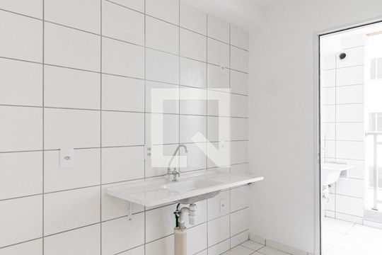 Cozinha de apartamento à venda com 2 quartos, 42m² em Vila Independência, São Paulo