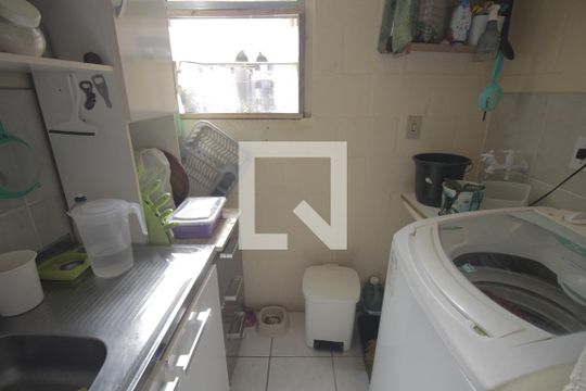 Sala/Cozinha de apartamento à venda com 2 quartos, 42m² em Olaria, Canoas