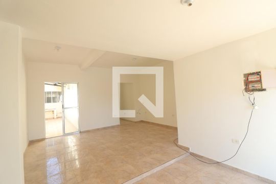 Sala de casa à venda com 3 quartos, 150m² em Chora Menino, São Paulo