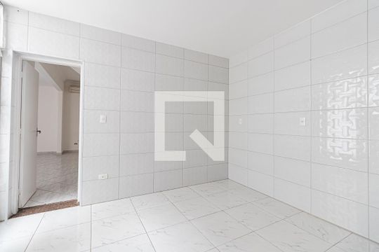 Cozinha de casa para alugar com 2 quartos, 100m² em Chácara Santo Antônio (zona Leste), São Paulo