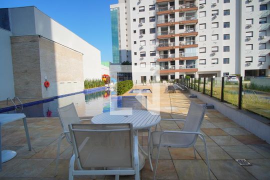 Área comum - Piscina de apartamento à venda com 3 quartos, 81m² em Santa Maria Goretti, Porto Alegre