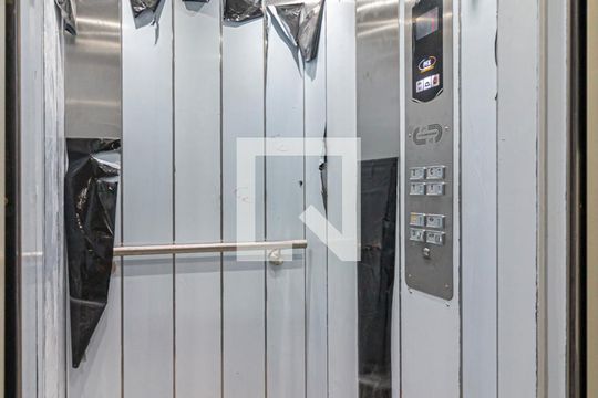 Área comum de apartamento para alugar com 2 quartos, 55m² em Vila Homero Thon, Santo André
