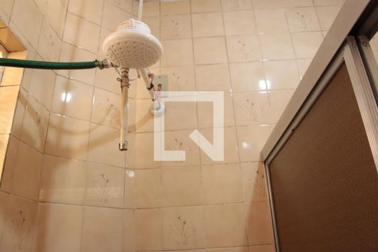 Chuveiro de casa à venda com 2 quartos, 150m² em Grupo Residencial do Iapc, Campinas