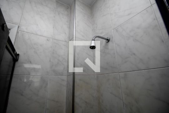 Chuveiro de apartamento para alugar com 2 quartos, 90m² em Glória, Rio de Janeiro