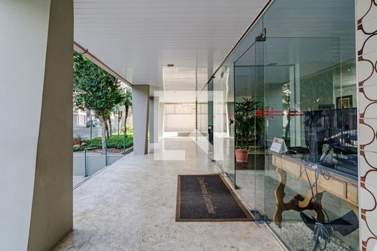 Área comum de apartamento para alugar com 2 quartos, 101m² em Sumaré, São Paulo
