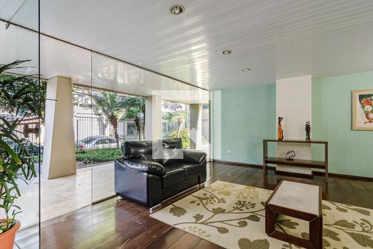 Área comum de apartamento para alugar com 2 quartos, 101m² em Sumaré, São Paulo