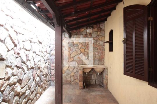 Area de Serviço de casa à venda com 7 quartos, 360m² em Rio Branco, Belo Horizonte