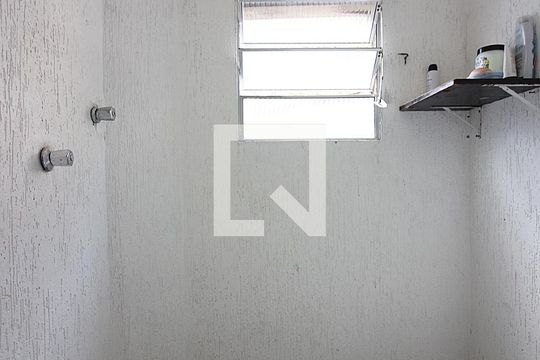 Banheiro Social de casa para alugar com 1 quarto, 40m² em Nova Petrópolis, São Bernardo do Campo