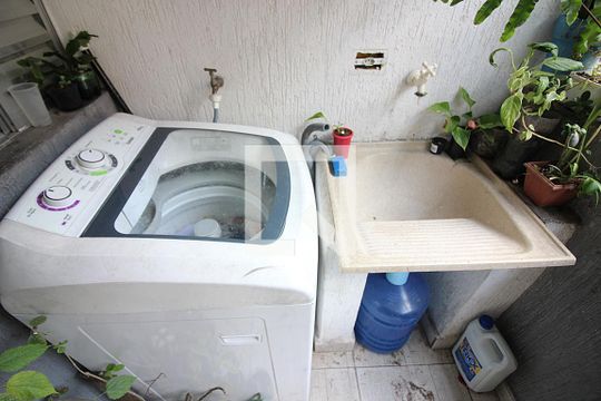 Área de Serviço de casa para alugar com 1 quarto, 40m² em Nova Petrópolis, São Bernardo do Campo