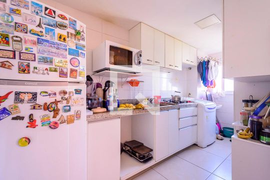Cozinha de apartamento à venda com 3 quartos, 81m² em Santana, Porto Alegre