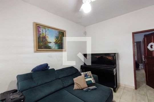 Sala de casa à venda com 3 quartos, 170m² em Parque Industrial, Campinas