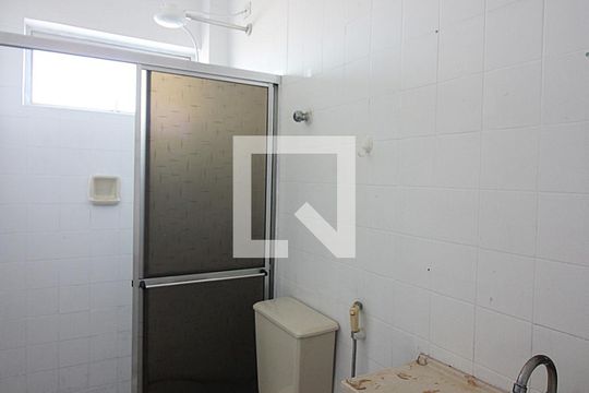 Banheiro Social de apartamento para alugar com 2 quartos, 52m² em Demarchi, São Bernardo do Campo