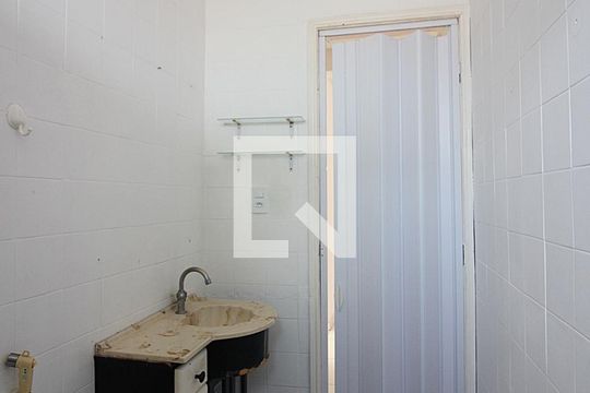 Banheiro Social de apartamento para alugar com 2 quartos, 52m² em Demarchi, São Bernardo do Campo