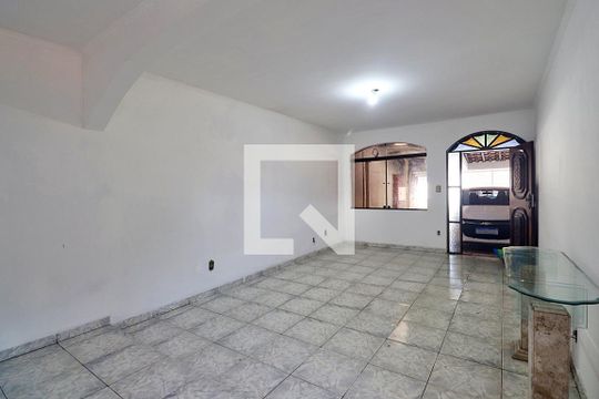 Sala de casa à venda com 3 quartos, 100m² em Santa Maria, Santo André