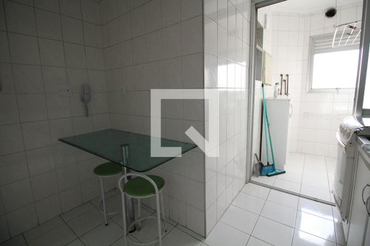 Cozinha de apartamento para alugar com 3 quartos, 80m² em Cambuci, São Paulo