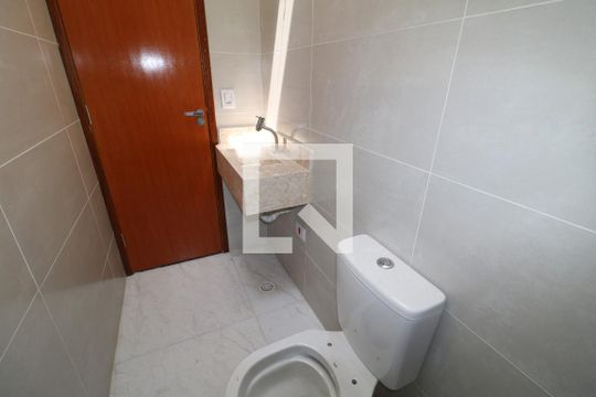 Banheiro de apartamento para alugar com 2 quartos, 45m² em Vila Nova Mazzei, São Paulo