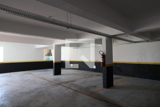 Garagem de apartamento para alugar com 2 quartos, 45m² em Vila Nova Mazzei, São Paulo