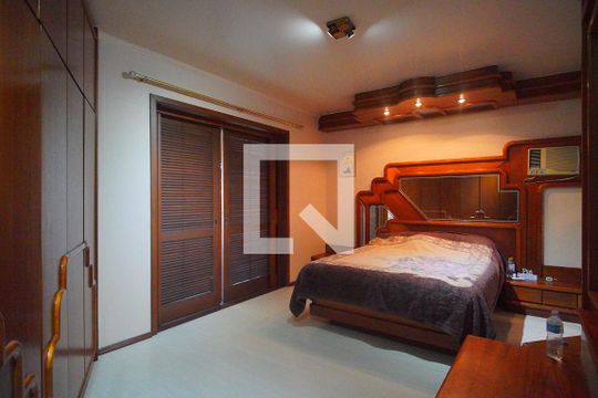 Suite de casa à venda com 4 quartos, 420m² em Ideal, Novo Hamburgo