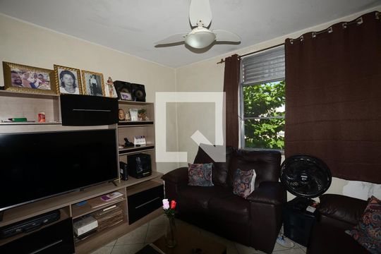 Sala de apartamento à venda com 3 quartos, 74m² em Irajá, Rio de Janeiro