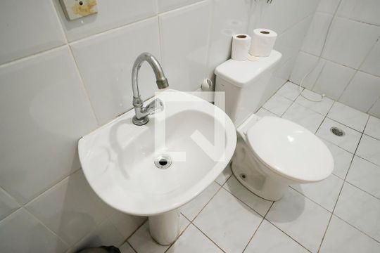 Banheiro  de kitnet/studio à venda com 1 quarto, 48m² em Rudge Ramos, São Bernardo do Campo