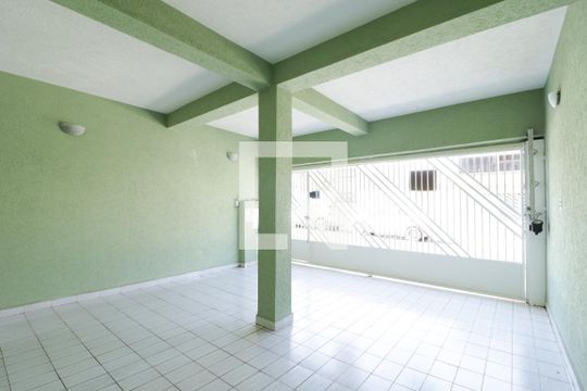 Garagem de casa à venda com 2 quartos, 250m² em Lauzane Paulista, São Paulo