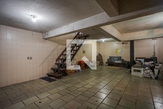 Garagem de casa à venda com 5 quartos, 400m² em Chácara das Pedras, Porto Alegre