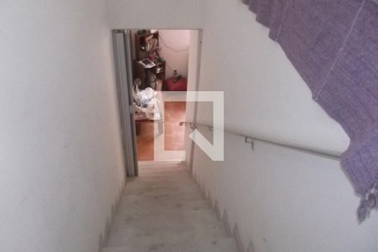 Escada de casa à venda com 4 quartos, 270m² em Sampaio, Rio de Janeiro