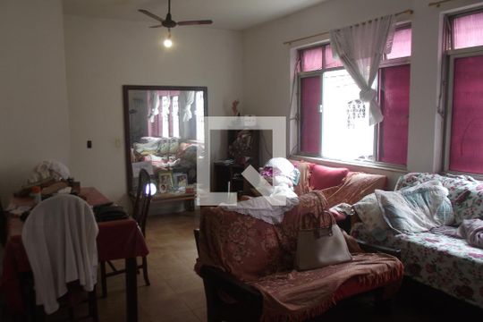 Casa à venda com 4 quartos, 270m² em Sampaio, Rio de Janeiro