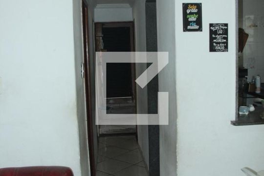 Corredor de apartamento para alugar com 3 quartos, 84m² em Metrópole, Nova Iguaçu