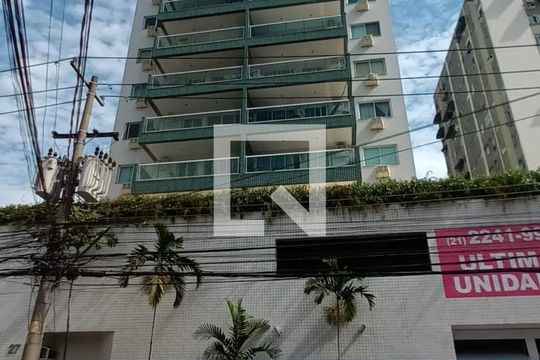 Fachada de apartamento à venda com 4 quartos, 89m² em Méier, Rio de Janeiro