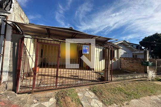 Fachada de casa à venda com 3 quartos, 90m² em Santa Teresa, São Leopoldo
