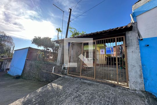 Fachada de casa à venda com 3 quartos, 140m² em Santa Teresa, São Leopoldo