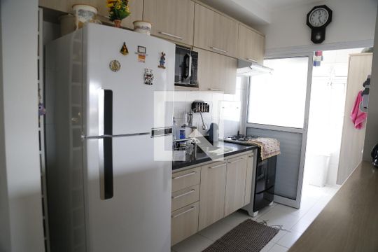 Cozinha de apartamento à venda com 3 quartos, 78m² em Vila Mangalot, São Paulo