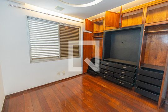 Quarto 1 de apartamento à venda com 3 quartos, 120m² em Savassi, Belo Horizonte