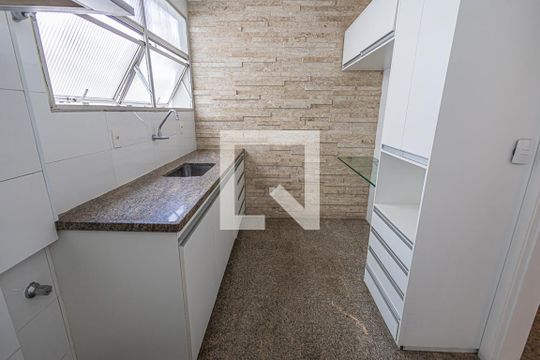 Cozinha de apartamento à venda com 3 quartos, 120m² em Savassi, Belo Horizonte