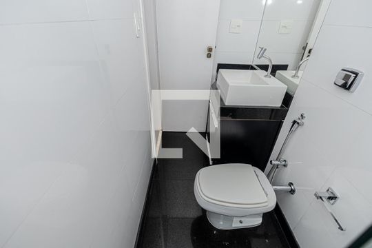Banheiro da Suíte  de apartamento à venda com 3 quartos, 120m² em Savassi, Belo Horizonte