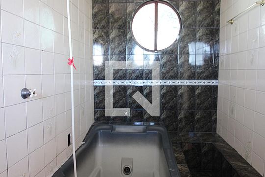 Banheiro Quarto 1 - Suíte de casa à venda com 4 quartos, 250m² em Canhema, São Bernardo do Campo